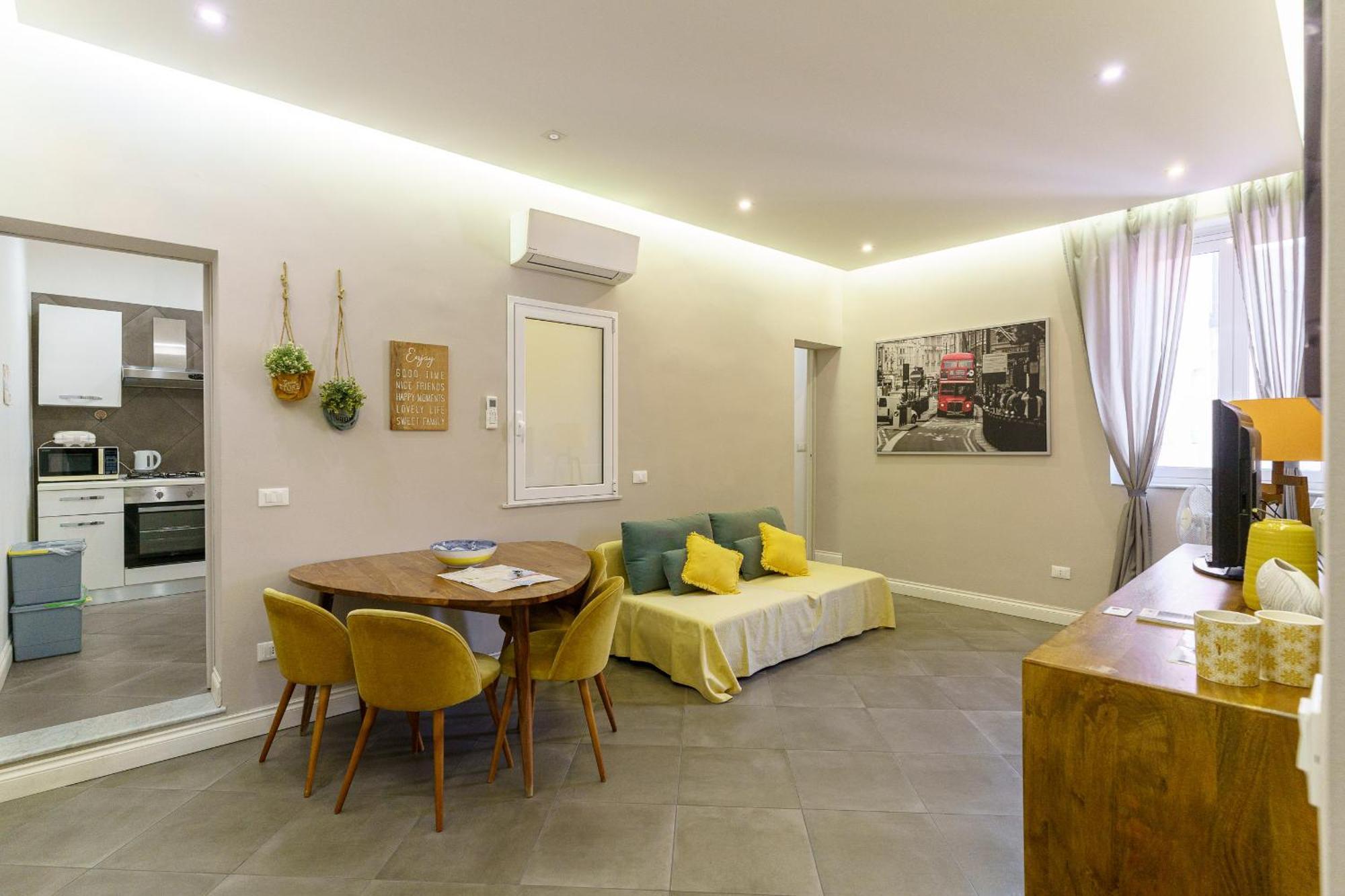 Felt In In Apartment Catania
