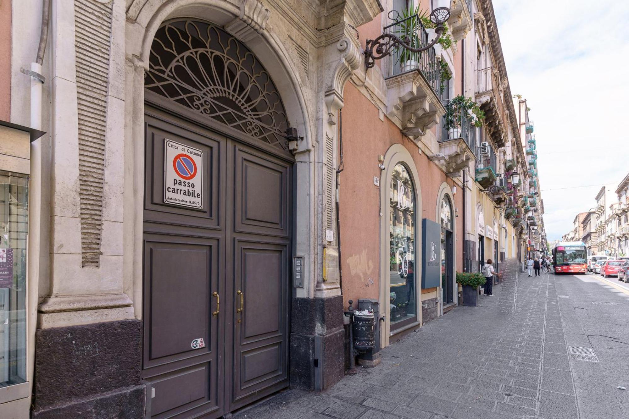 Felt In In * Catania